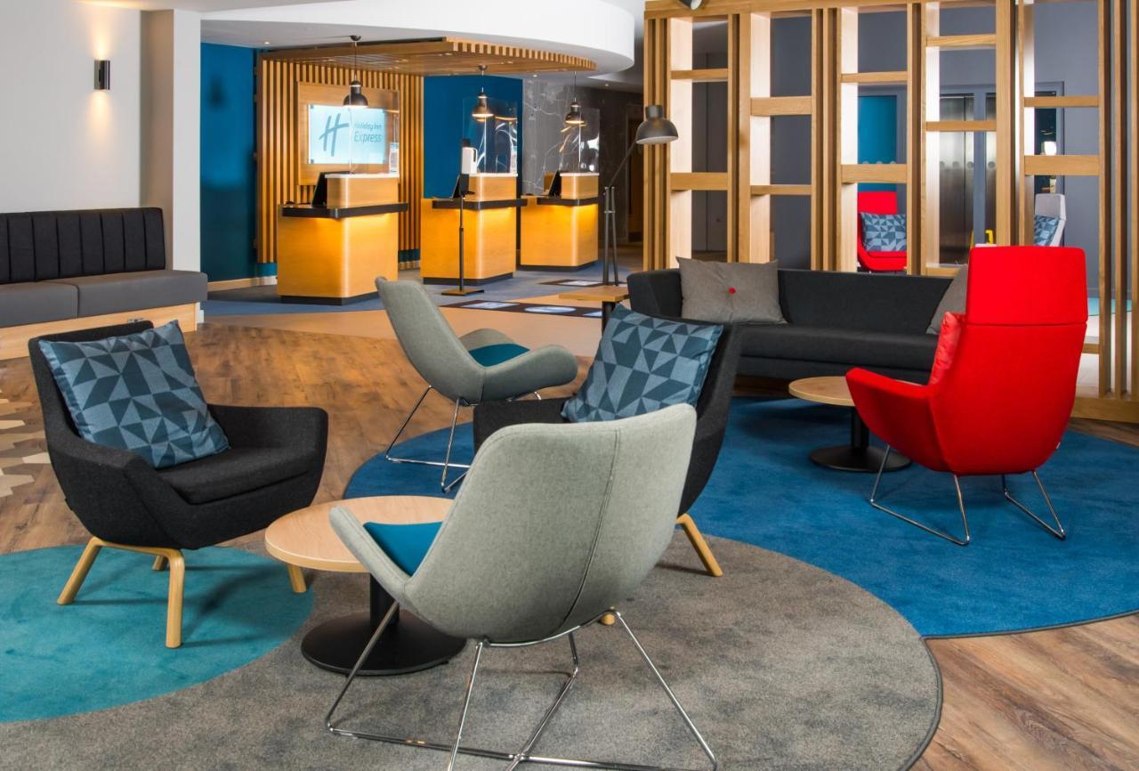 Holiday Inn Express - Bicester By Ihg Extérieur photo