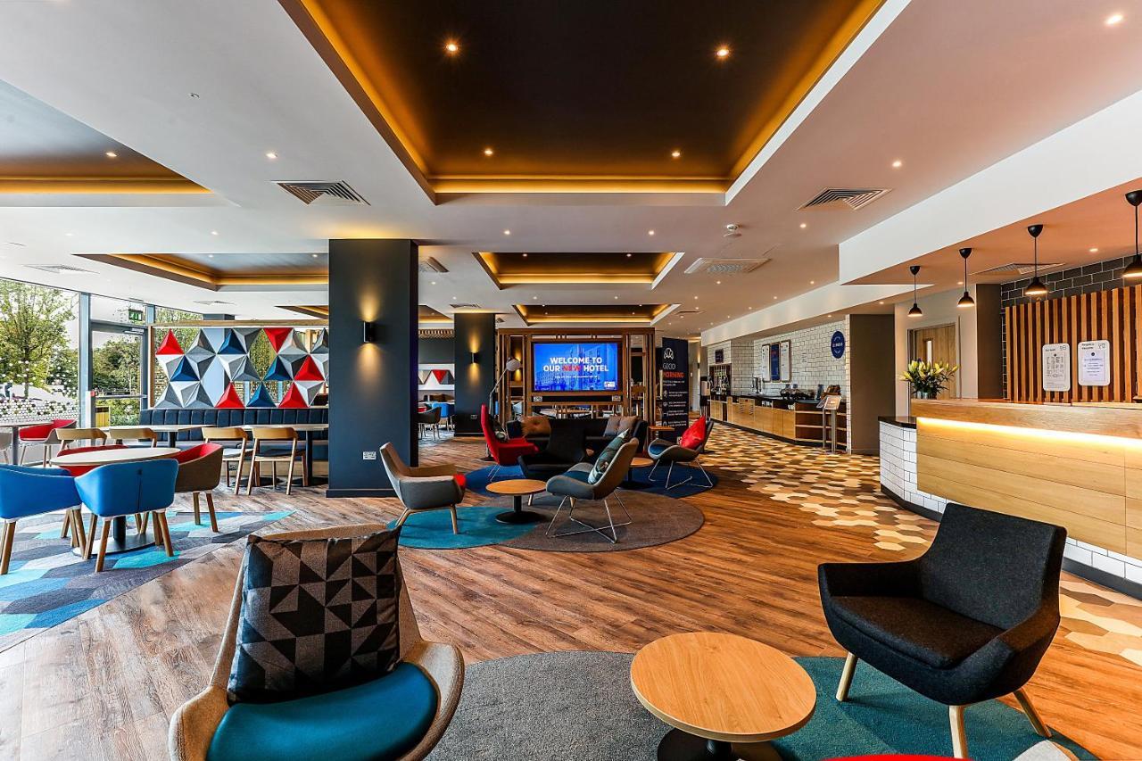 Holiday Inn Express - Bicester By Ihg Extérieur photo