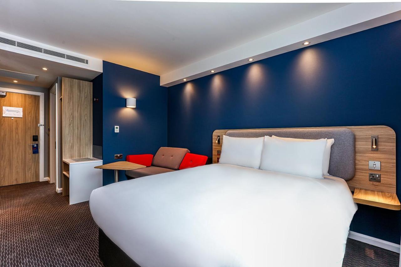 Holiday Inn Express - Bicester By Ihg Extérieur photo