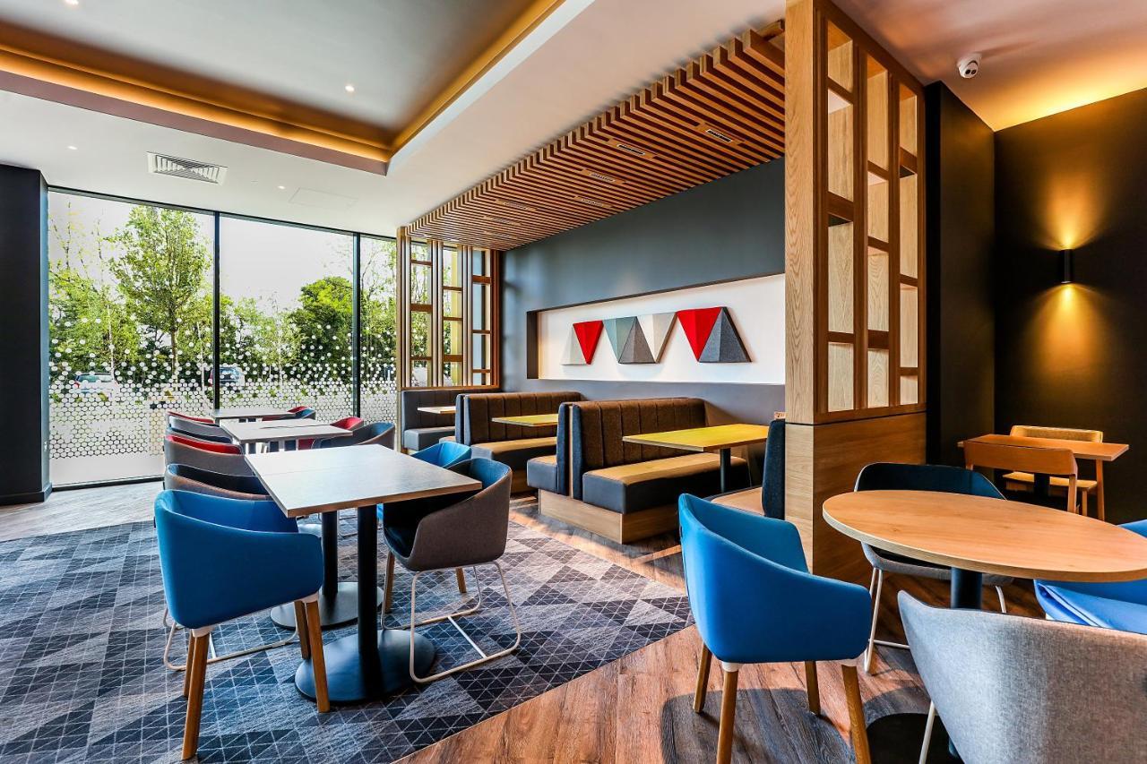 Holiday Inn Express - Bicester By Ihg Extérieur photo