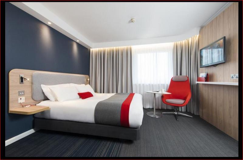 Holiday Inn Express - Bicester By Ihg Extérieur photo