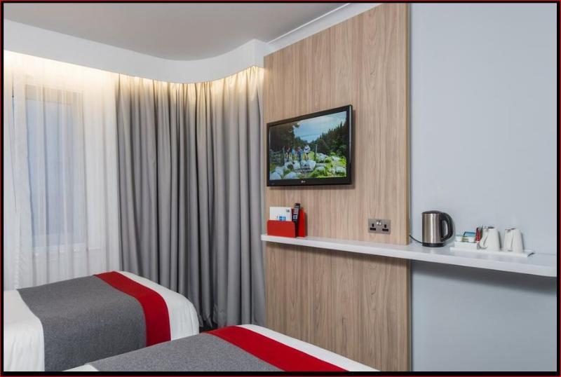 Holiday Inn Express - Bicester By Ihg Extérieur photo