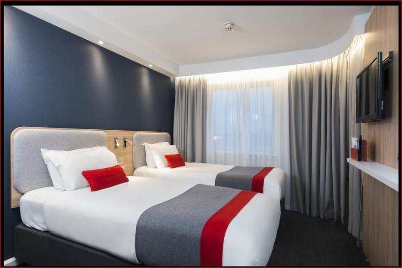 Holiday Inn Express - Bicester By Ihg Extérieur photo